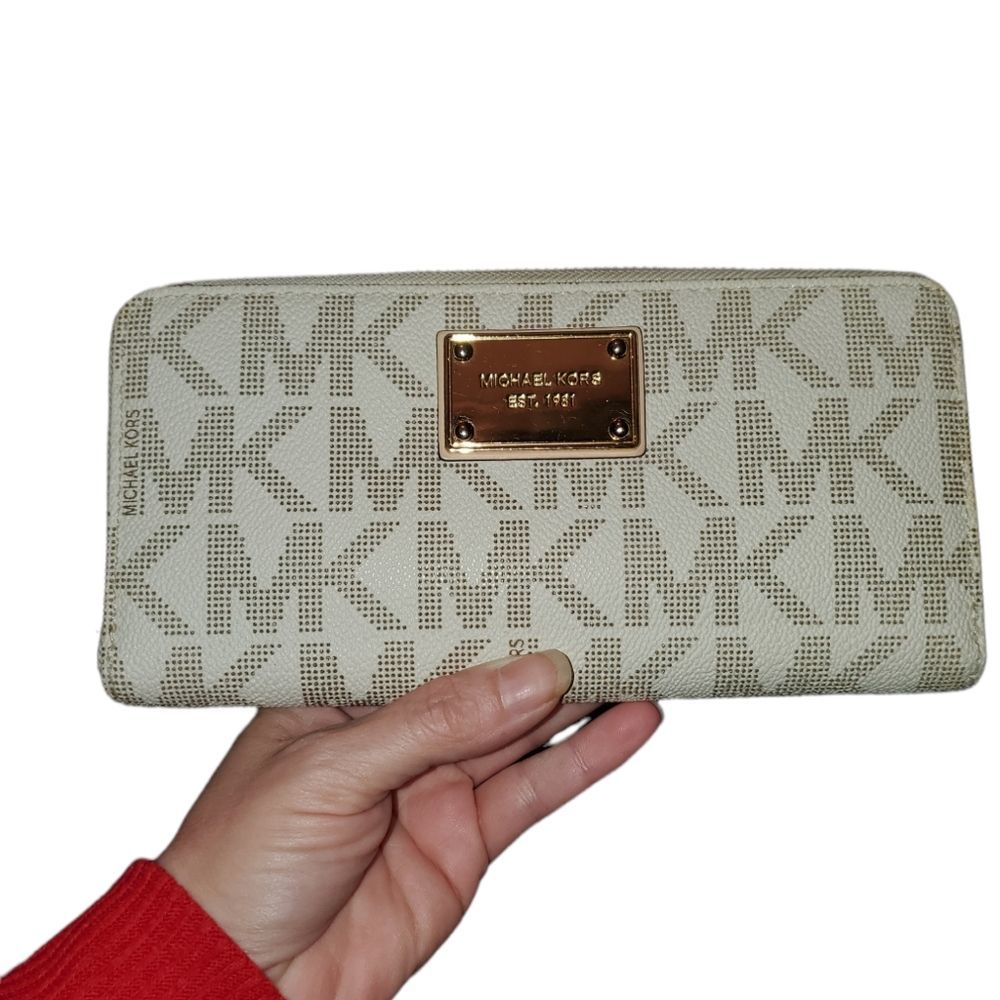 MICHAEL KORS large zip wallet